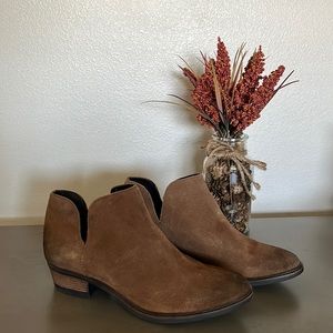 Womens Crevo booties